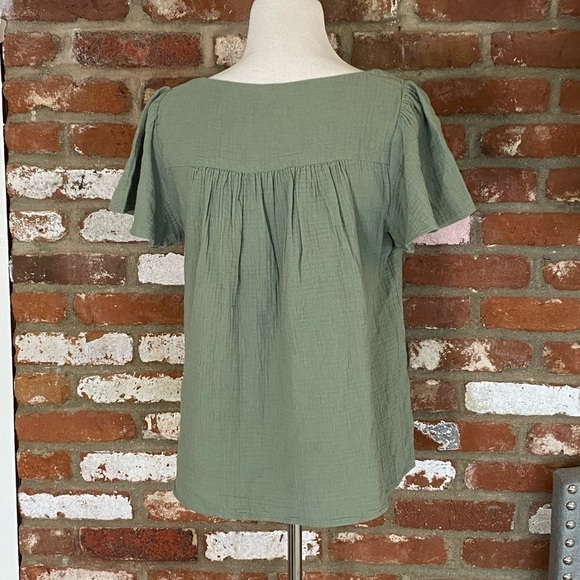 Caslon Square neck gauze tunic top flutter sleeves sage green size small New - Picture 5 of 7